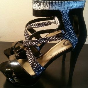 Black/White Guess heels size 10M